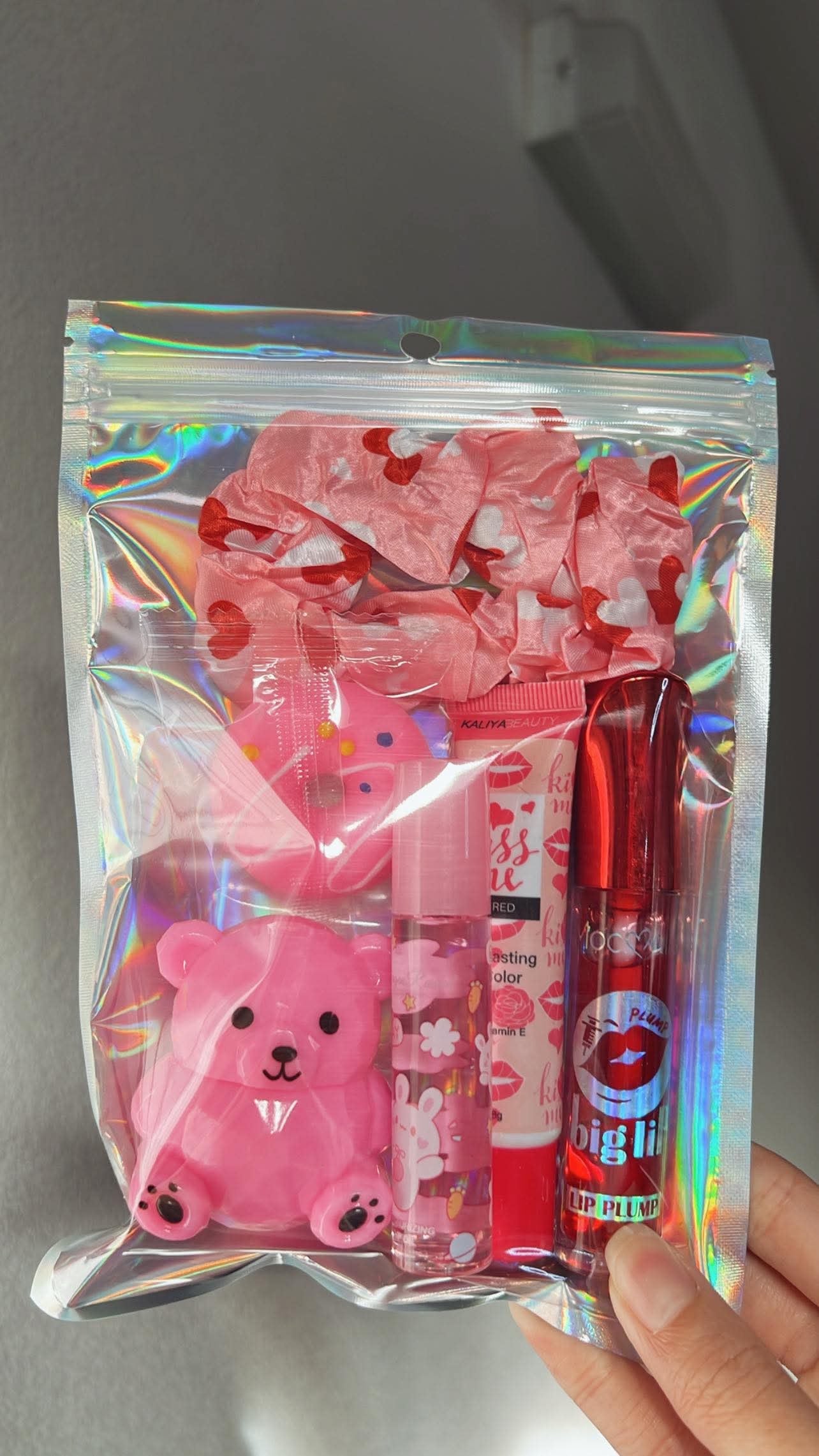 VALENTINES: LIPPY GOODIE BAG